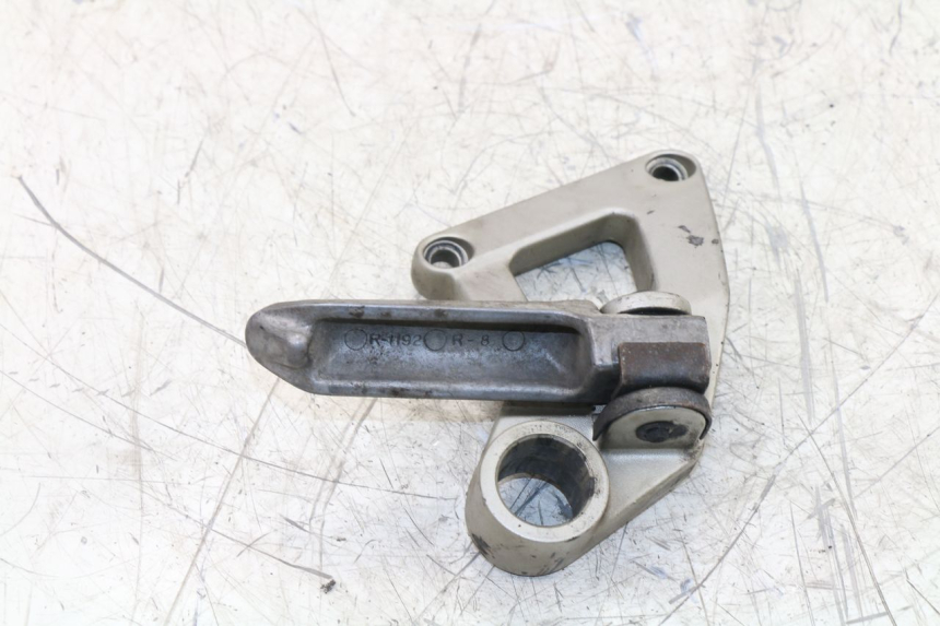 photo de PLATINE CALE PIED ARRIERE DROIT KAWASAKI ZZR 600 (1995 - 2004)