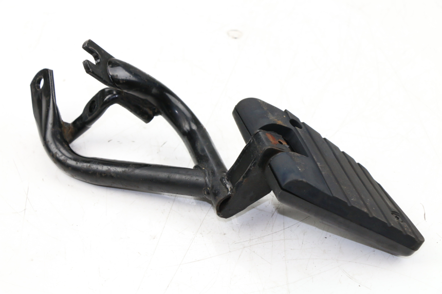 photo de PLATINE CALE PIED ARRIERE DROIT KYMCO PEOPLE S 125 (2000 - 2008)