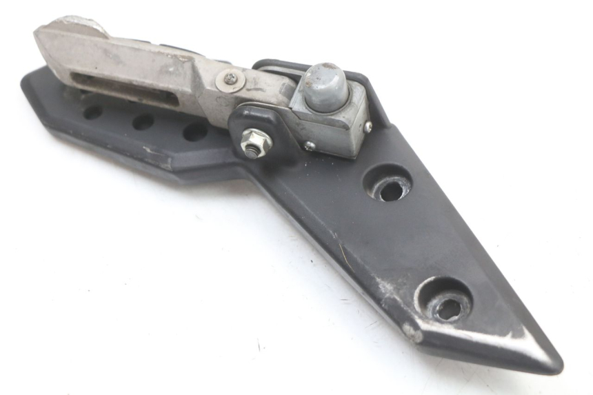 photo de PLATINE CALE PIED ARRIERE DROIT KYMCO SUPER 8 4T 50 (2021 - 2024)