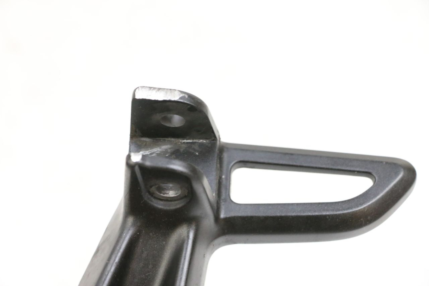 photo de PLATINE CALE PIED ARRIERE DROIT YAMAHA MT-07 MT07 ABS 700 (2018 - 2020) - Détail de la pièce