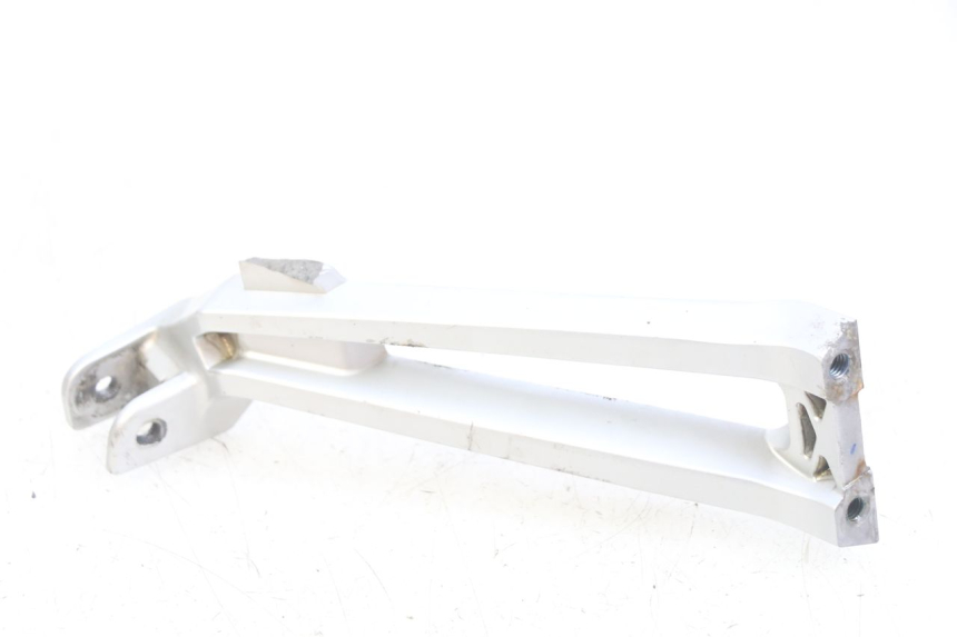 photo de PLATINE CALE PIED ARRIERE DROIT YAMAHA MT ABS 125 (2014 - 2018)