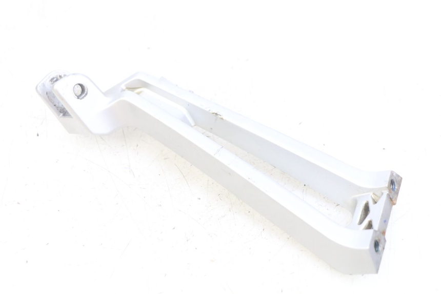 photo de PLATINE CALE PIED ARRIERE DROIT YAMAHA MT ABS 125 (2014 - 2018)