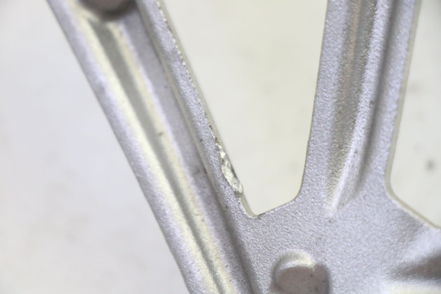 photo de PLATINE CALE PIED ARRIERE DROIT BMW R GS 1250 (2021 - 2024) - Gros plan technique