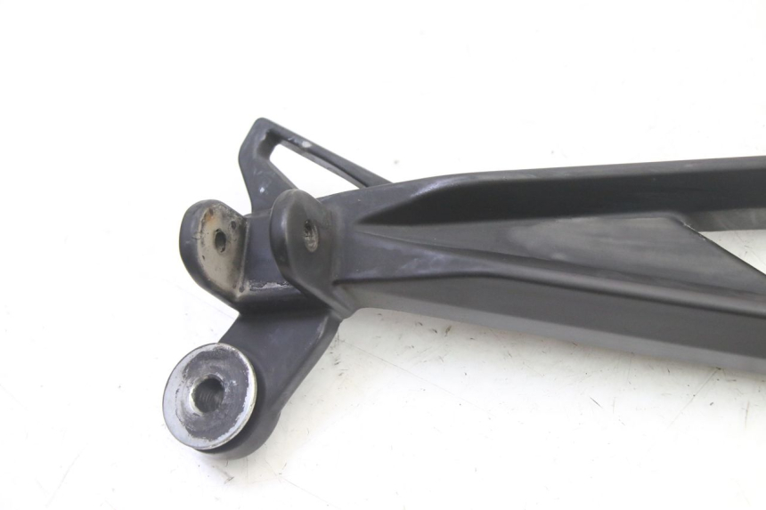 photo de PLATINE CALE PIED ARRIERE DROIT MAG POWER R-STREET 50 (2016 - 2025)