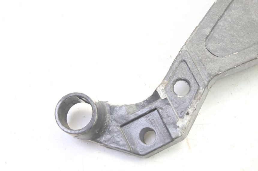 photo de PLATINE CALE PIED ARRIERE DROIT TRIUMPH SPRINT 900 (1995 - 1998)