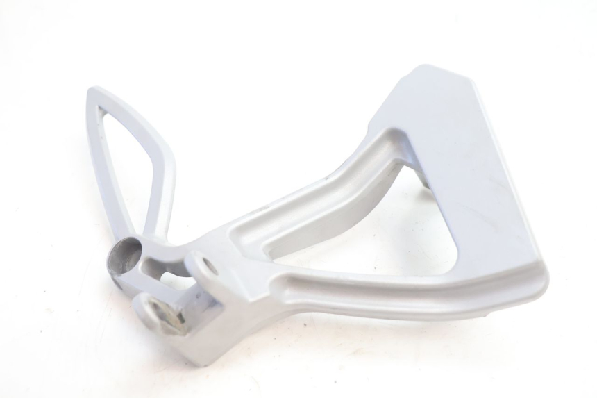 photo de PLATINE CALE PIED ARRIERE DROIT CAN-AM SPYDER RS 1000 (2008 - 2012) - Zoom état d’usage