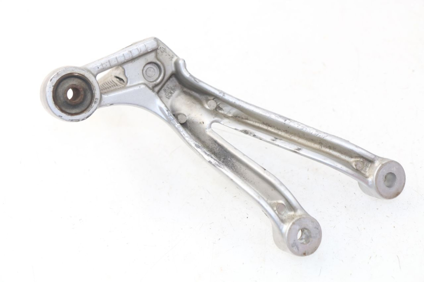 photo de PLATINE CALE PIED ARRIERE DROIT SUZUKI GSX-R GSXR 600 (2001 - 2003)