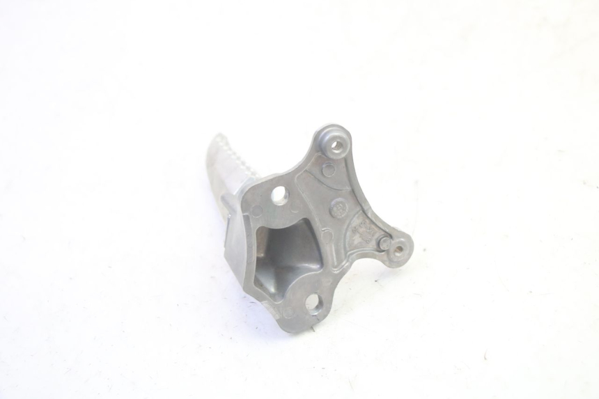 photo de PLATINE CALE PIED ARRIERE DROIT YAMAHA TRICITY 300 (2020 - 2024) - Vue d’ensemble