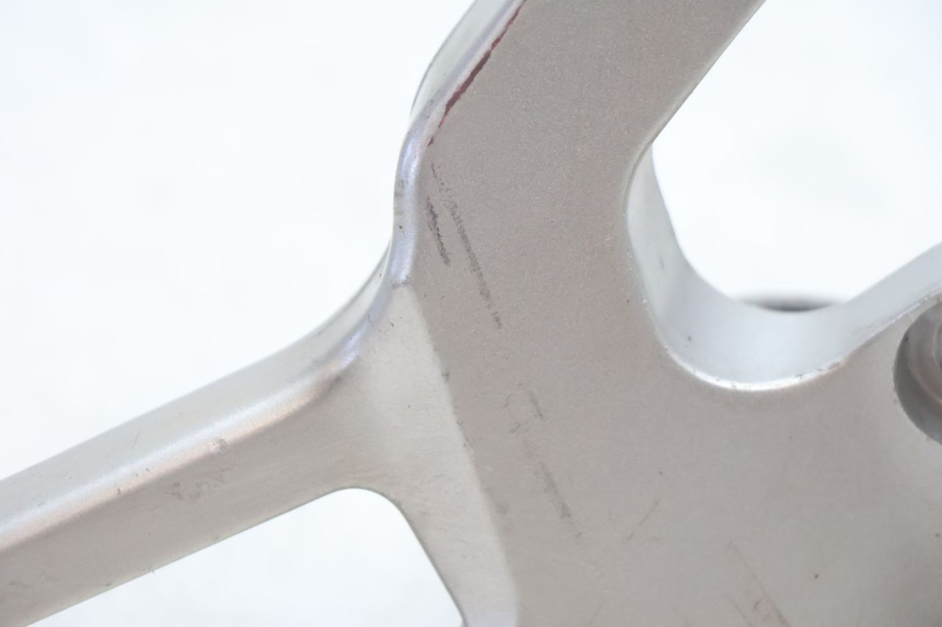 photo de PLATINE CALE PIED ARRIERE DROIT HONDA VFR FI RC46 800 (1998 - 2001) - Autre angle de vue