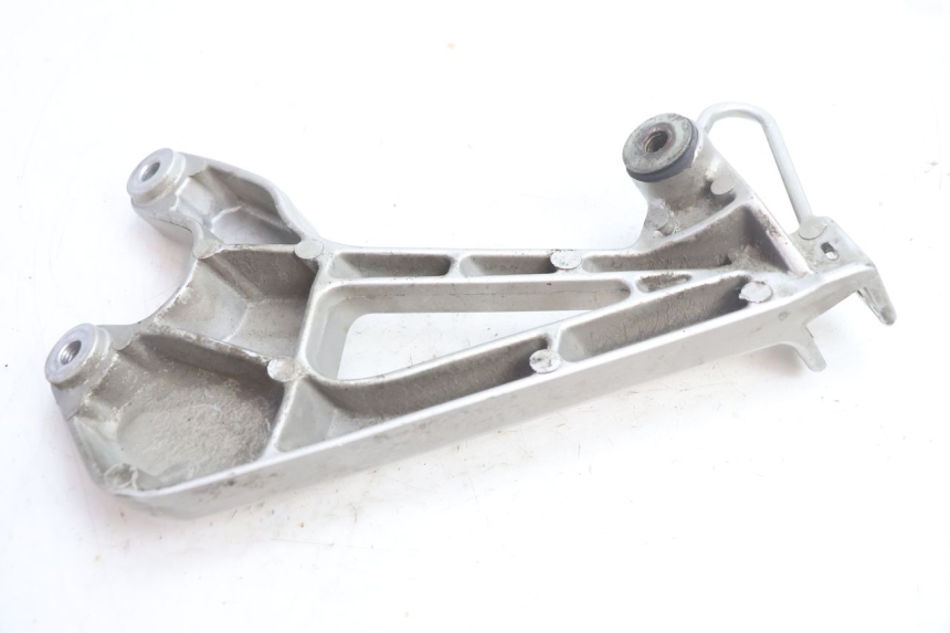 photo de PLATINE CALE PIED ARRIERE DROIT HONDA VFR FI RC46 800 (1998 - 2001) - État de surface