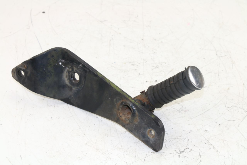 photo de PLATINE CALE PIED ARRIERE DROIT YAMAHA VIRAGO 125 (1996 - 2003)