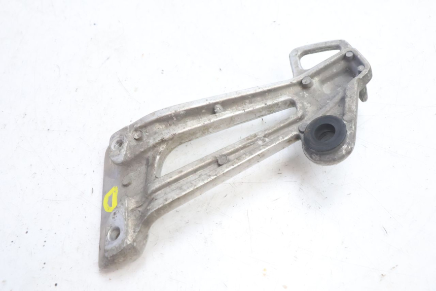 photo de PLATINE CALE PIED ARRIERE DROIT YAMAHA XJR 1300 (1998 - 2002) - Autre angle de vue