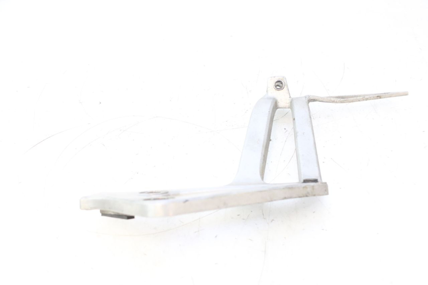photo de PLATINE CALE PIED ARRIERE DROIT HONDA XRV AFRICA TWIN 750 (1990 - 1992) - Marquages et références