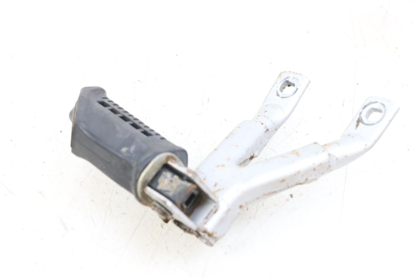 photo de Rear right footpeg bracket HYOSUNG XRX 125 (2000 - 2008)