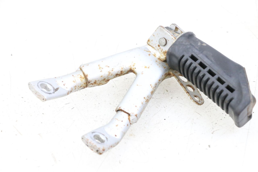 photo de Rear right footpeg bracket HYOSUNG XRX 125 (2000 - 2008)