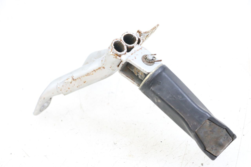 photo de Rear right footpeg bracket HYOSUNG XRX 125 (2000 - 2008)