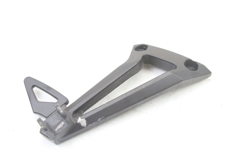 photo de PLATINE CALE PIED ARRIERE DROIT YAMAHA FZ6 FAZER S2 600 (2007 - 2011)