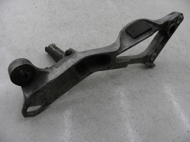 photo de PLATINE CALE PIED ARRIERE DROIT YAMAHA TDM 850 (1996 - 2001)
