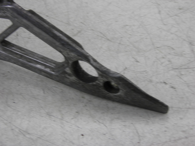 photo de PLATINE CALE PIED ARRIERE DROIT YAMAHA XJ F 900 (1983 - 1994)