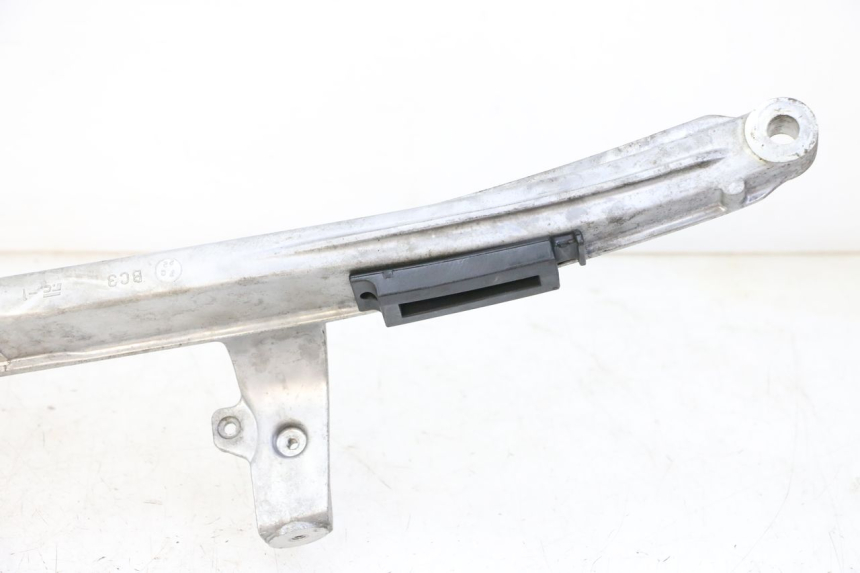 photo de PLATINE CALE PIED ARRIERE DROIT YAMAHA YP T-MAX TMAX 530 (2017 - 2020)