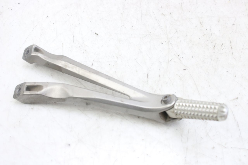 photo de PLATINE CALE PIED ARRIERE DROIT YAMAHA YZF R1 1000 (2007 - 2008)