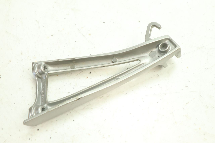 photo de PLATINE CALE PIED ARRIERE DROIT YAMAHA YZF R6 600 (2008 - 2009) - Autre angle de vue