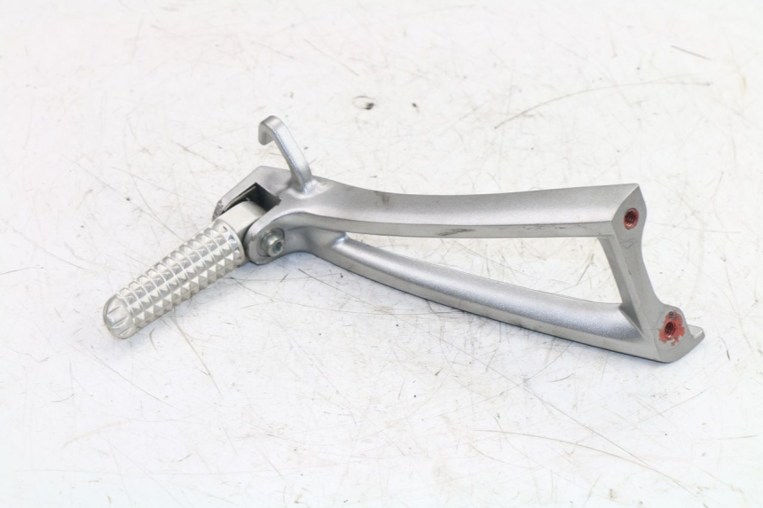 photo de PLATINE CALE PIED ARRIERE DROIT YAMAHA YZF R6 600 (2010 - 2016)