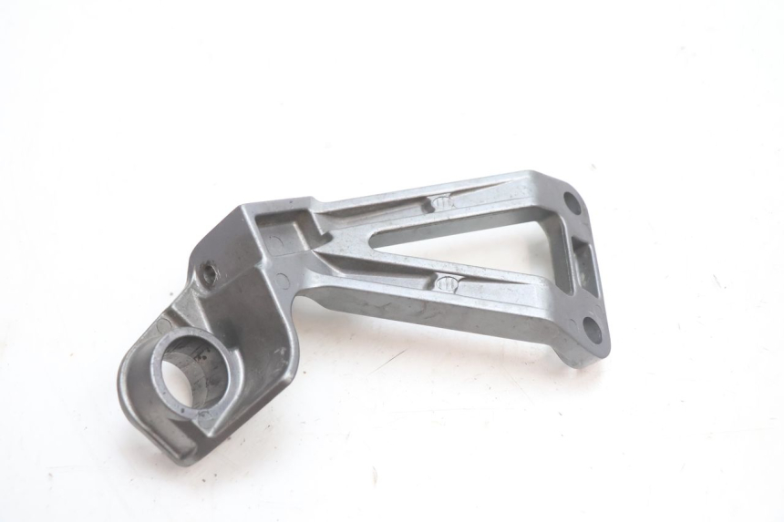 photo de PLATINE CALE PIED ARRIERE DROIT KAWASAKI ZX-6R ZX6R 600 (1995 - 1997) - Gros plan technique