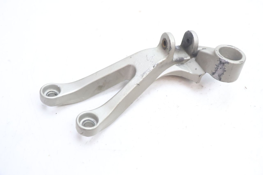 photo de PLATINE CALE PIED ARRIERE DROIT KAWASAKI ZX-6R ZX6R 600 (2000 - 2002) - Gros plan technique