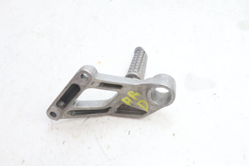 photo de PLATINE CALE PIED ARRIERE DROIT KAWASAKI ZZR 600 (1995 - 2004) - Zoom état d’usage