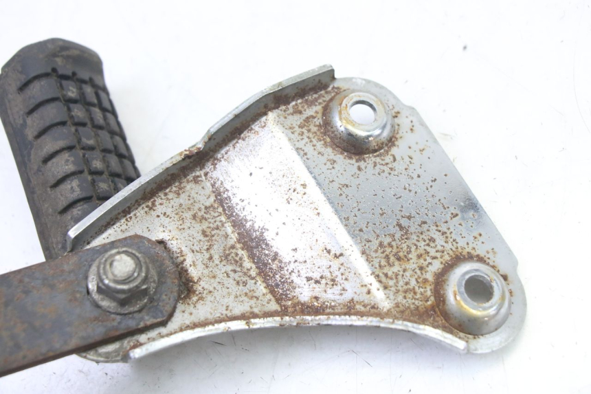 photo de PLATINE CALE PIED ARRIERE GAUCHE APRILIA CLASSIC 125 (1995 - 2001)
