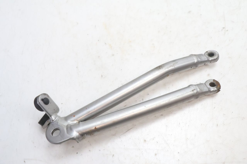 photo de PLATINE CALE PIED ARRIERE GAUCHE HM HONDA DERAPAGE 50 (2007 - 2009) - Vue principale