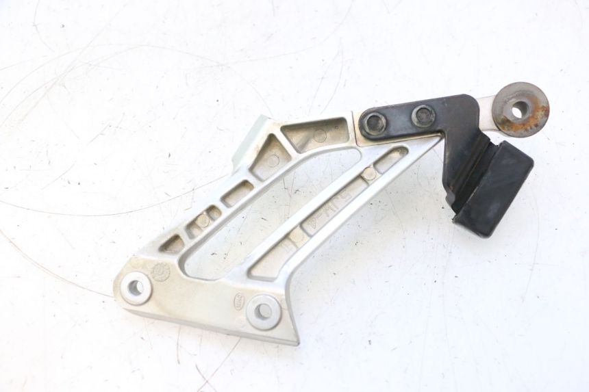 photo de PLATINE CALE PIED ARRIERE GAUCHE YAMAHA FJR 1300 (2001 - 2005) - Détail de la pièce