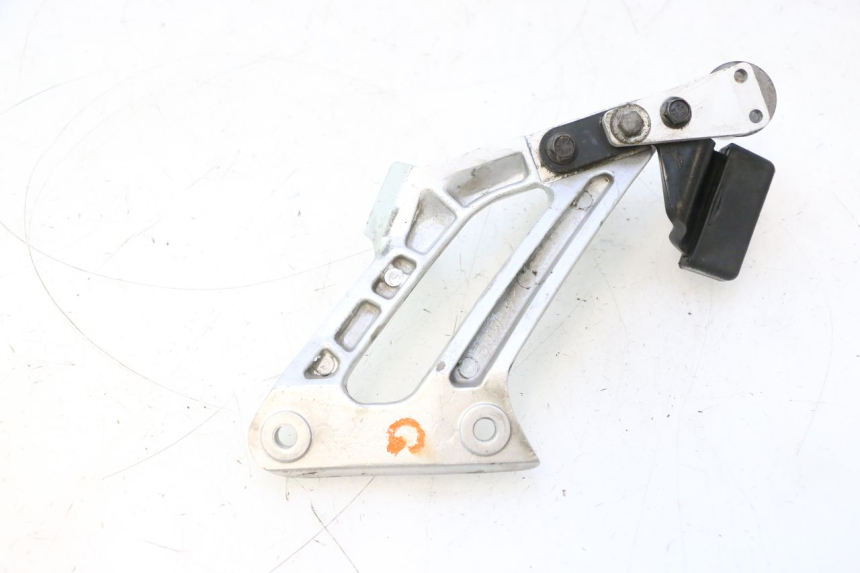 photo de PLATINE CALE PIED ARRIERE GAUCHE YAMAHA FJR 1300 (2001 - 2005) - Détail de la pièce