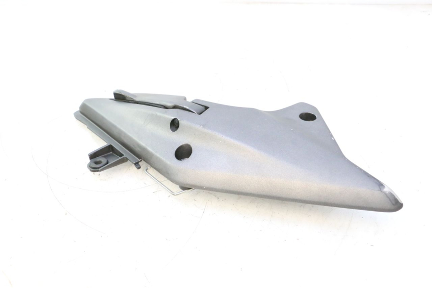 photo de PLATINE CALE PIED ARRIERE GAUCHE HONDA FJS SILVER WING SILVERWING 400 (2005 - 2008) - État de surface