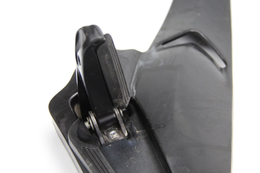 photo de PLATINE CALE PIED ARRIERE GAUCHE GILERA NEXUS 125 (2009 - 2013)