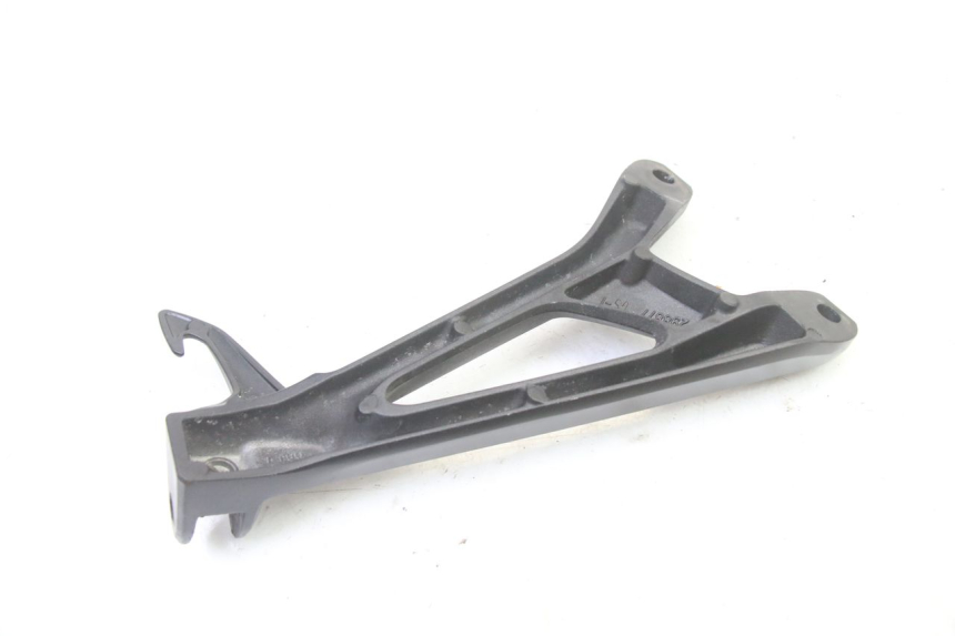photo de PLATINE CALE PIED ARRIERE GAUCHE SUZUKI GSR 750 (2011 - 2017)