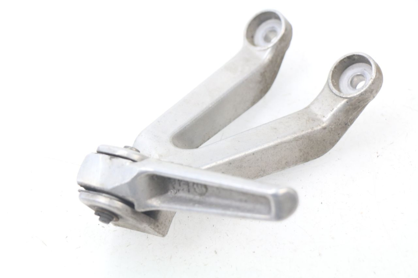 photo de PLATINE CALE PIED ARRIERE GAUCHE HONDA CBR 919 RR FIREBLADE 900 (1998 - 1999)