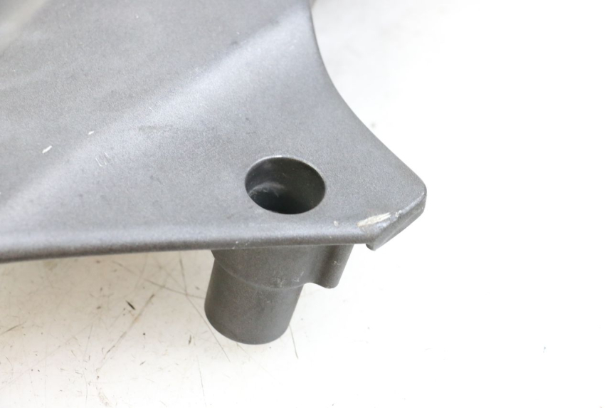 photo de PLATINE CALE PIED ARRIERE GAUCHE HONDA FJS SILVER WING SILVERWING 400 (2005 - 2008)