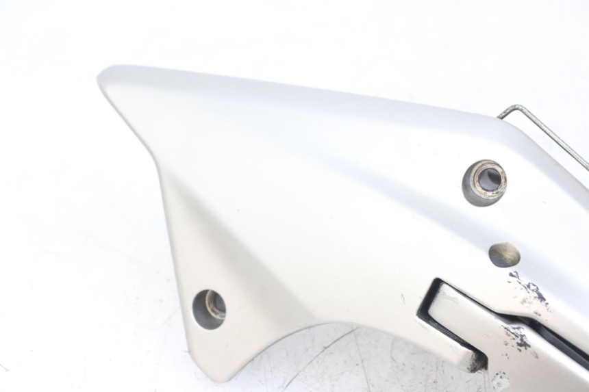 photo de PLATINE CALE PIED ARRIERE GAUCHE HONDA FJS SILVERWING SILVER WING 600 (2001 - 2010)