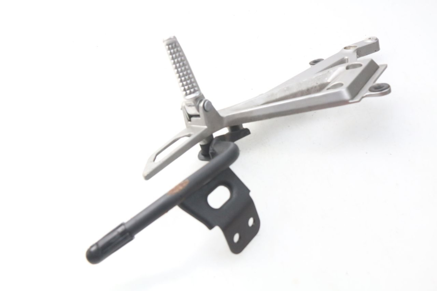 photo de PLATINE CALE PIED ARRIERE GAUCHE HONDA INTEGRA NC D 750 (2016 - 2018)