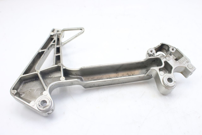 photo de PLATINE CALE PIED ARRIERE GAUCHE HONDA VFR FI RC46 800 (1998 - 2001)