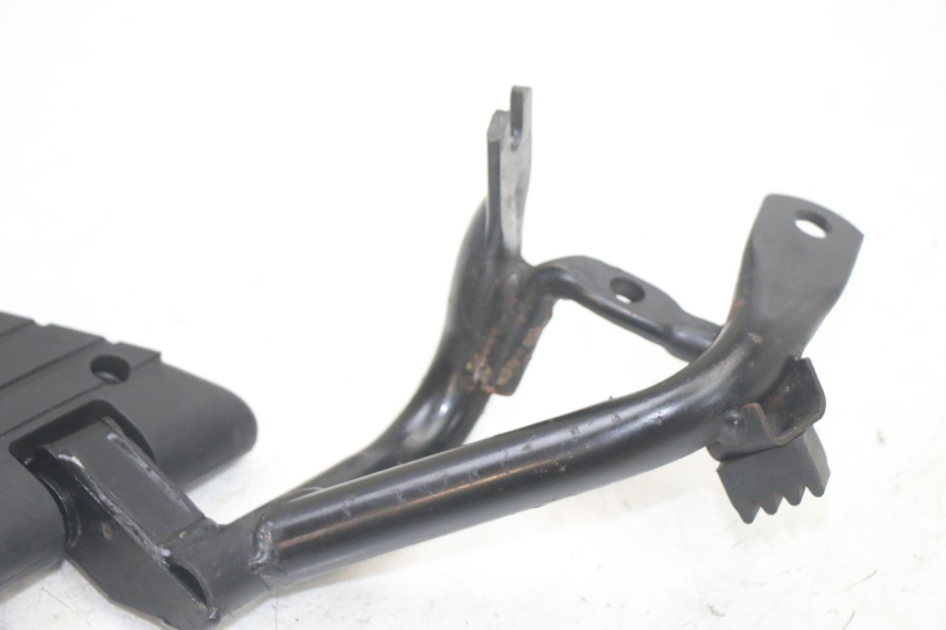 photo de PLATINE CALE PIED ARRIERE GAUCHE KYMCO PEOPLE S 125 (2000 - 2008)