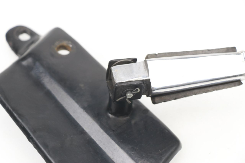 photo de PLATINE CALE PIED ARRIERE GAUCHE LIFAN ROYAL KING 250 (2011 - 2019)