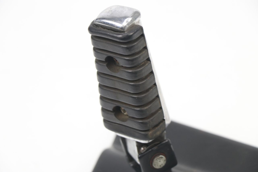 photo de PLATINE CALE PIED ARRIERE GAUCHE LIFAN ROYAL KING 250 (2011 - 2019)