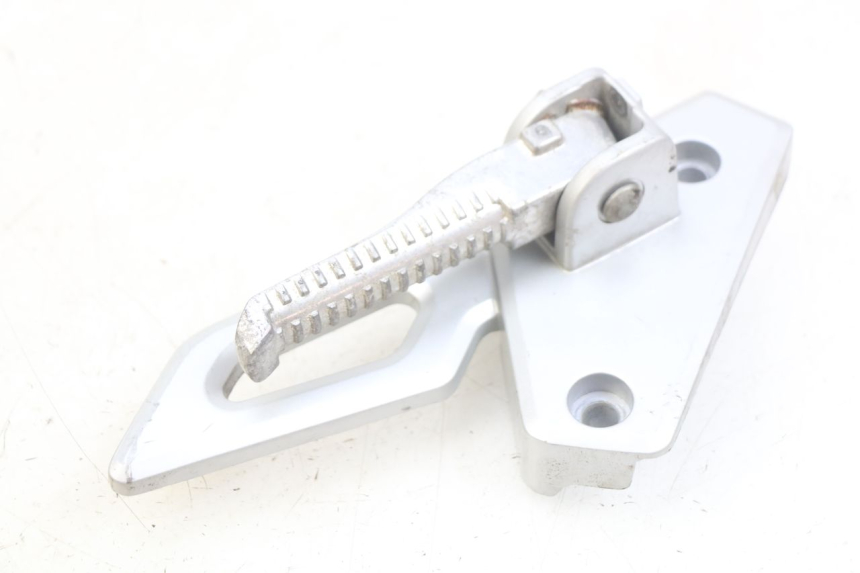 photo de PLATINE CALE PIED ARRIERE GAUCHE PEUGEOT SPEEDFIGHT 3 AIR 50 (2009 - 2015)