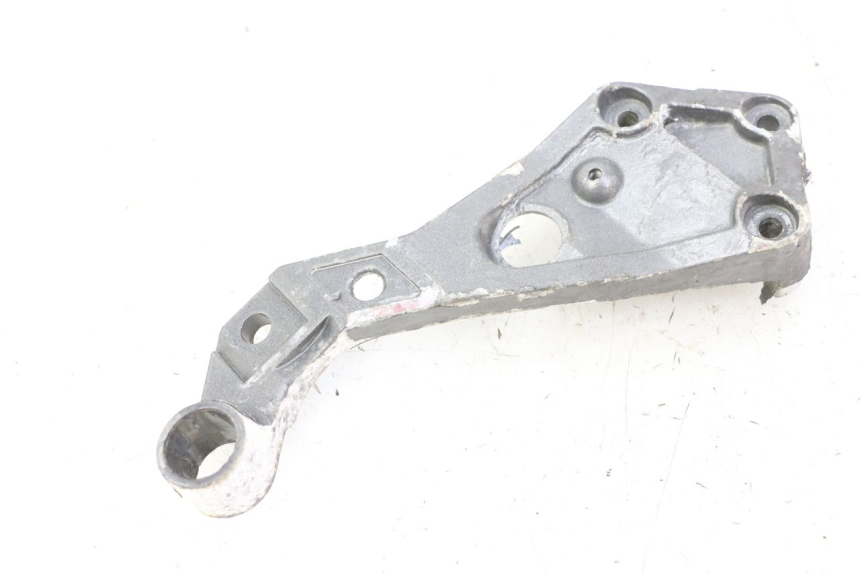 photo de PLATINE CALE PIED ARRIERE GAUCHE TRIUMPH SPRINT 900 (1995 - 1998)