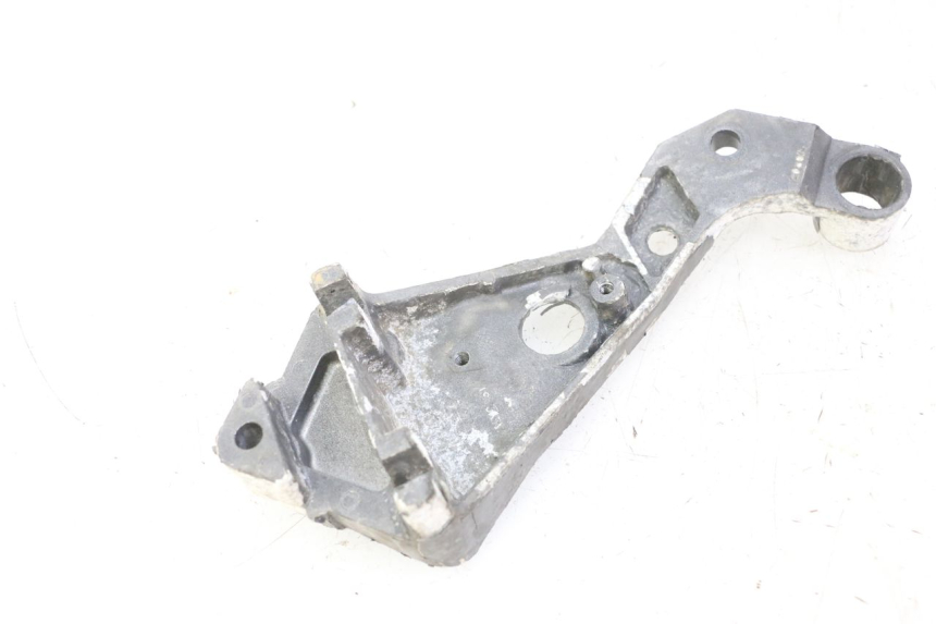 photo de PLATINE CALE PIED ARRIERE GAUCHE TRIUMPH SPRINT 900 (1995 - 1998)