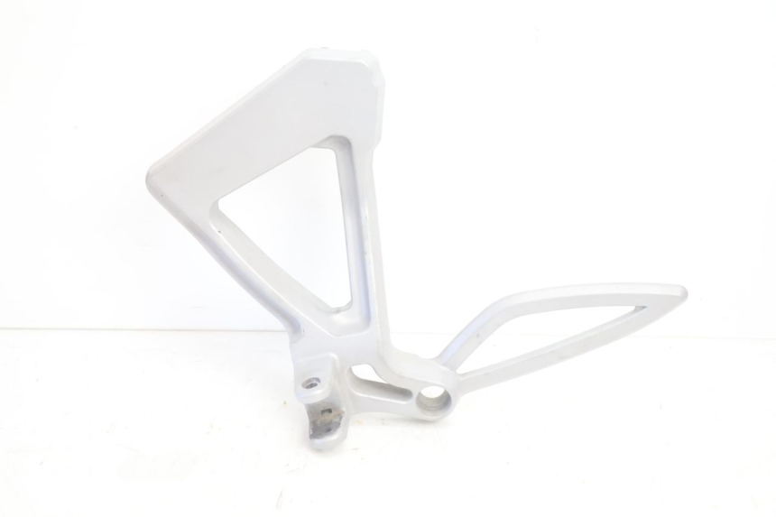 photo de PLATINE CALE PIED ARRIERE GAUCHE CAN-AM SPYDER RS 1000 (2008 - 2012) - Vue principale