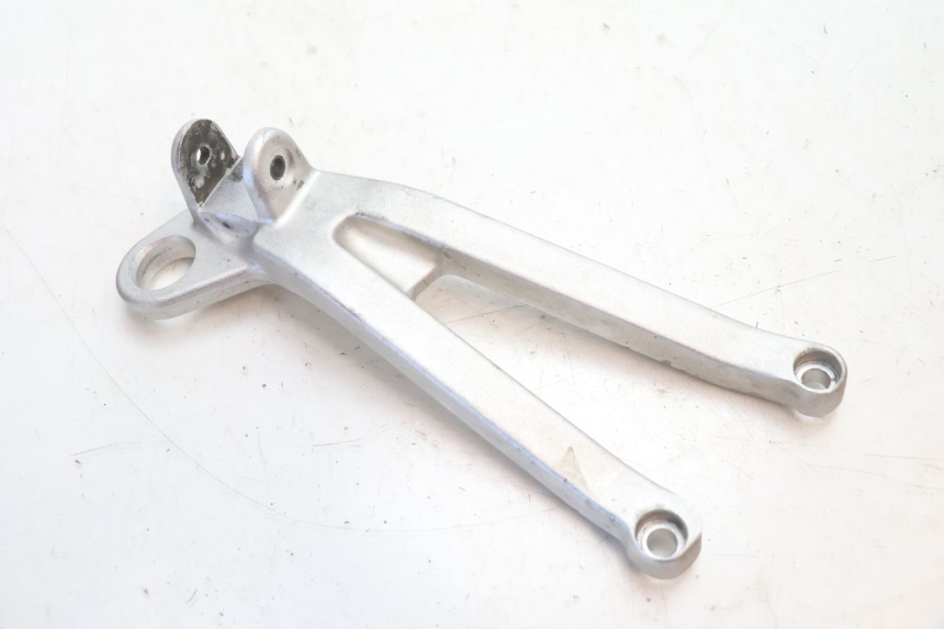 photo de PLATINE CALE PIED ARRIERE GAUCHE DUCATI SS IE DS CARENEE 1000 (2002 - 2006) - Détail de la pièce